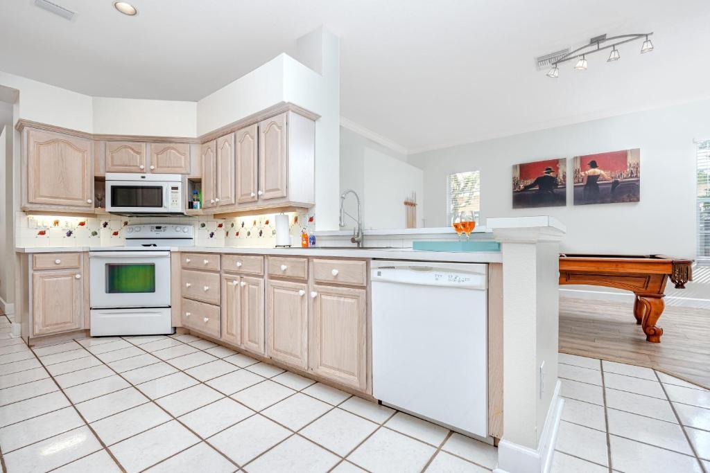 Palm Harbor Paradise - Lovely Home With Pool & Hot Tub المظهر الخارجي الصورة