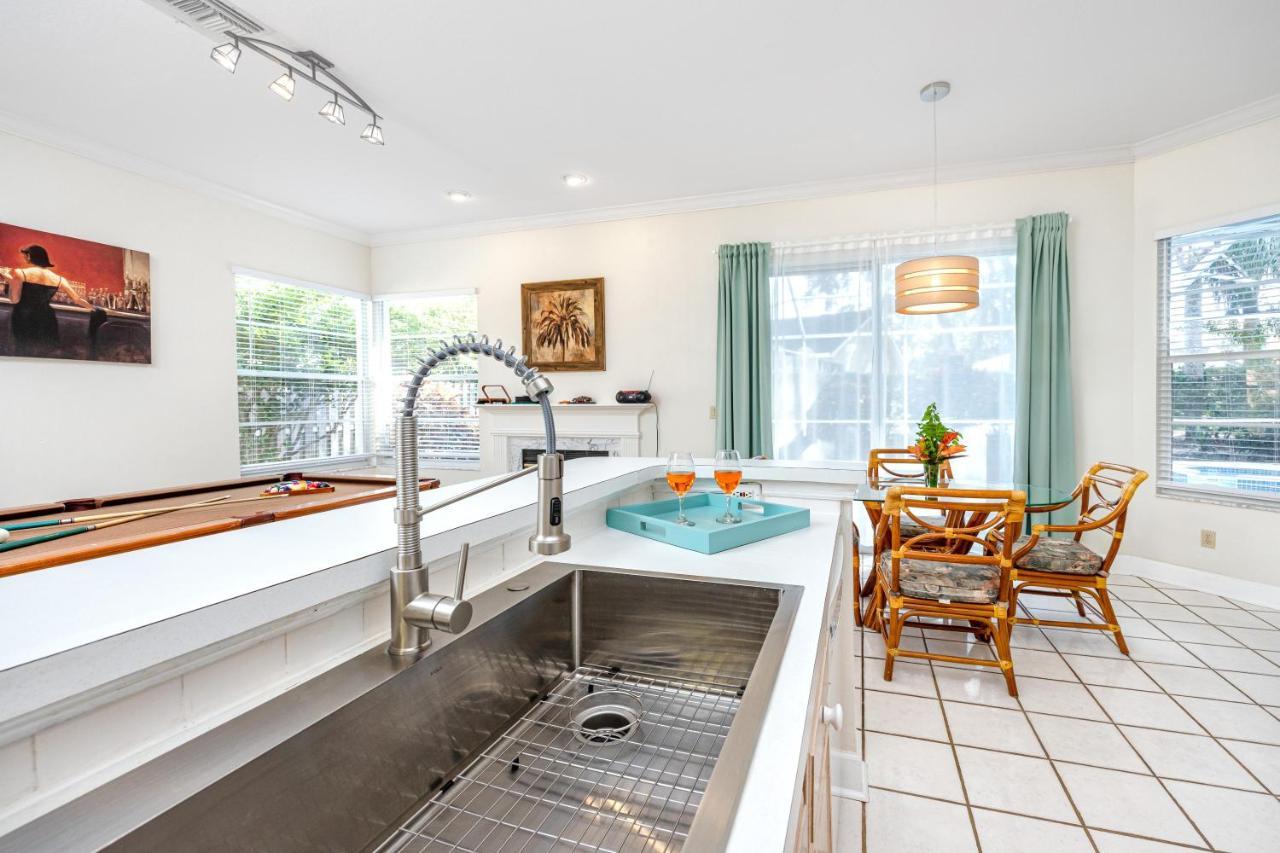 Palm Harbor Paradise - Lovely Home With Pool & Hot Tub المظهر الخارجي الصورة